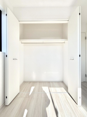 ���[�@�����Ղ�̎��[�X�y�[�X�ŉ��K�ɕ�点���� 