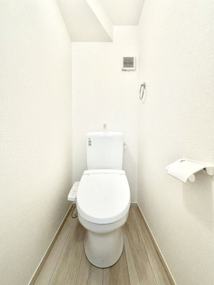 �g�C���@�g�C����1�K��2�K���ꂼ��ɔz�u����Ă��ĂƂĂ��֗��ł��B 