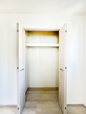 ���[�@�m���̃N���[�[�b�g�B���s��������̂Ō���̈ߗނ�����������܂�܂��B