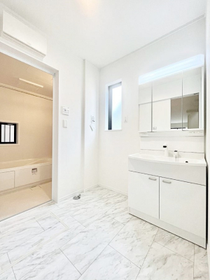 ̑@ʏ͂Ƃ̂Xy[XŁAgxx̃XLPASɗ]TĂłłB