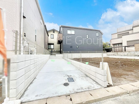 @ڂ̑OԏꂾƁAJ̓Aʂɂ֗łˁB