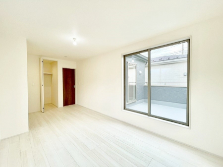 ���̑����ρ@�o���R�j�[���J�������v���X���Ă����m��