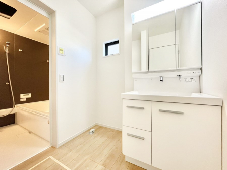 ���ʑ�E���ʏ��@�������̂�����K��Ԃł��B�����̐g�x�x���C�����ǂ����g�������܂��B 