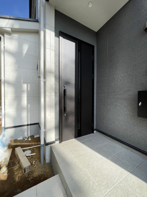 ���ց@��؂ȉƑ��A���q���o�}���錺�ցB