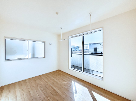 ���̑����ρ@�o���R�j�[���J�������v���X���Ă����m��