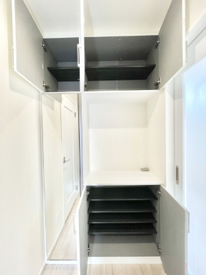 ���̑����ρ@�����Ղ���[�ł���V���[�Y�{�b�N�X�ŉƑ��S���̌C���A���ւ�������B  