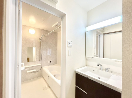 ���̑��@�������̂�����K��Ԃł��B�����̐g�x�x���C�����ǂ����g�������܂��B 