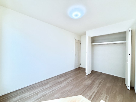 �q�������@�q�������ɂ��������߂Ȏ��[�X�y�[�X�����Ղ�̋���