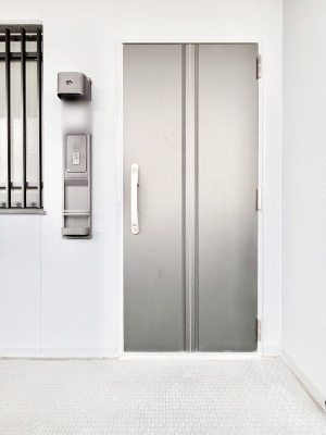 ���ց@�V���v���ŗ������������͋C�̌��֎���