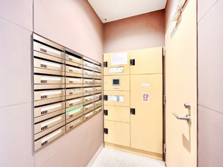 ���̑��@�����̕�炵�ɕ֗��I�X�փ|�X�g�Ȃǂ̐ݔ����[�����Ă��܂��B