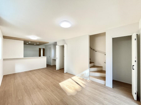 rO@u܁vuvƑƂ̃R~jP[V[܂郊rOCKiB 