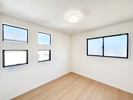 Q@4̎lpOςɂANZg^Ă܂B