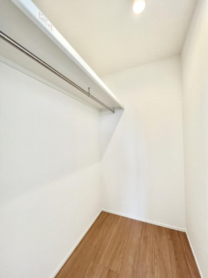 ̑@EH[NCN[[bg̊pŐԃXbL