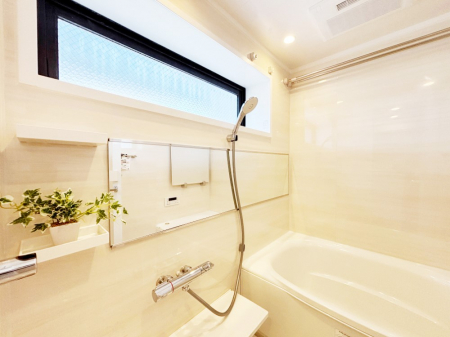 �����@����̔�������Ă���閾�邢�������̂���o�X���[��