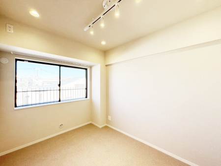 ���̑����ρ@�u�₩�ȓ��������������S�̂�D������ݍ���ł���܂�