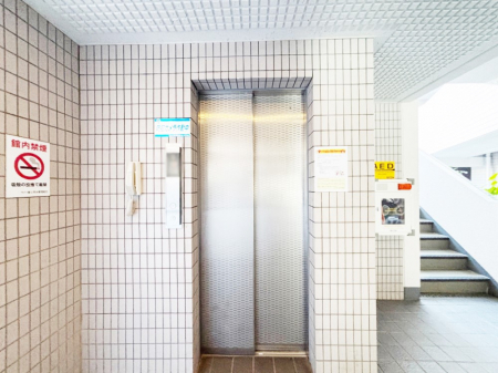 ���̑��@�G���x�[�^�[