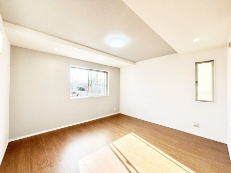 ���r���O�@��������̑����炽���Ղ�̗z���ƕ����������郊�r���O