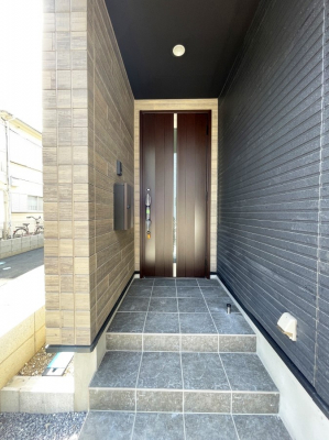 ց@Oρ`exterior`  LXƂց@R 