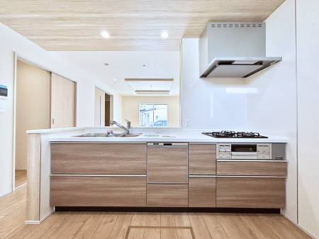 �L�b�`���@�������������I�ɁA�y�����I�V�X�e���L�b�`��  