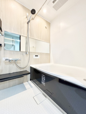 �����@����̔�������Ă���閾�邢�������̂���o�X���[��