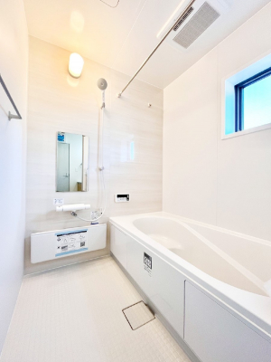 �����@����̔�������Ă���閾�邢�������̂���o�X���[��