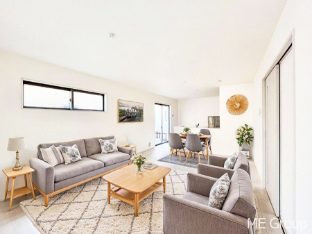 ���r���O�@�������������͋C�̂k�c�j�͉Ƒ��݂�Ȃ̉��K��ԁ��Ƌ��CG�ł�