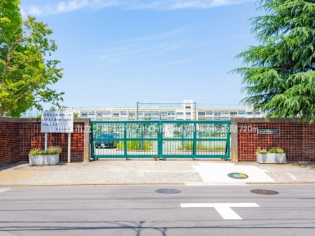 ���ӊ��@���w�Z 720m ����s���œ����w�Z