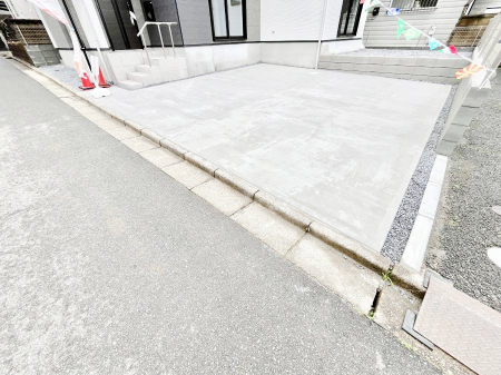 �@�����Ɍ������Ȃ����ԃX�y�[�X�B�@