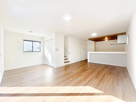 ���̑����ρ@�Ƒ������R�ƏW�܂�e���̃X�y�[�X�ɂȂ肻��