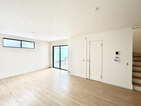 ���̑����ρ@�傫�ȑ����炽���Ղ�̗z���ƕ����������郊�r���O  