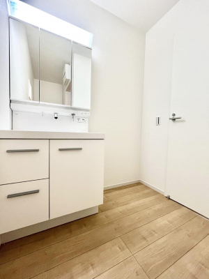 ���̑��@�������̂�����K��Ԃł��B�����̐g�x�x���C�����ǂ����g�������܂��B 