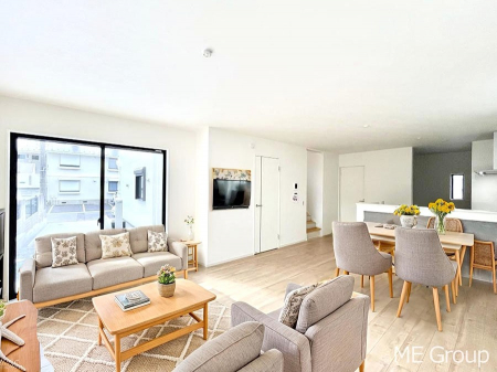 ���r���O�@���Ƒ��̓��₩�Șb�����ŕ�܂�閾�邢���r���O  ���Ƌ��CG�ł�