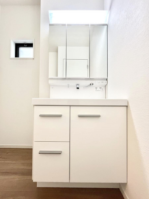 ���ʑ�E���ʏ��@�傫�����₷���O�ʋ��Ő�����������ʑ�́A�g�����Ȃ݃`�F�b�N�┧�̂������ɂ������߂ł��B 