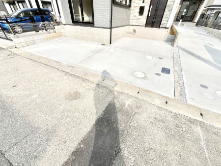 �@�����Ɍ������Ȃ����ԃX�y�[�X�B