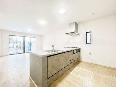 �L�b�`���@���������Ȃ��炲�Ƒ��Ƃ̉�b���y���߂�ΖʃJ�E���^�[�L�b�`��