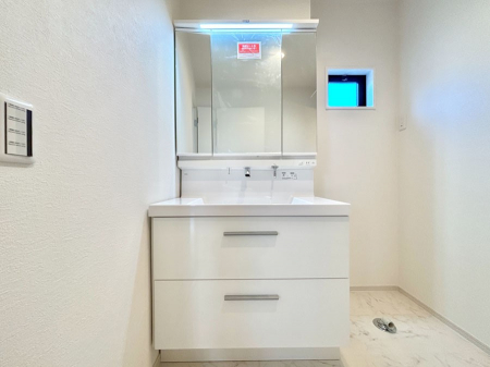 ���ʑ�E���ʏ��@�傫�����₷���O�ʋ��Ő�����������ʑ�́A�g�����Ȃ݃`�F�b�N�┧�̂������ɂ������߂ł��B 