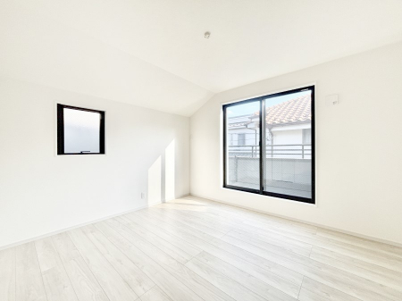 �Q���@���邢�o���R�j�[�T�C�h�ɗm����ݒu�B�ڊo�߂̗ǂ��Q���ɁB   