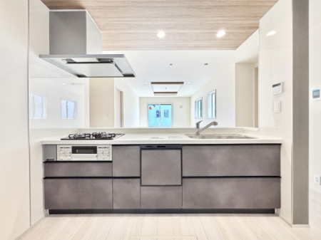 �L�b�`���@�������������I�ɁA�y�����I�V�X�e���L�b�`��  