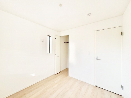 �Q���@�g���₷���`�Ńx�b�g��Ƌ�̒u�����ɂ����邱�Ƃ�����܂���B   