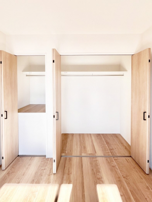 ���[�@�m���̃N���[�[�b�g�B���s��������̂Ō���̈ߗނ�����������܂�܂��B