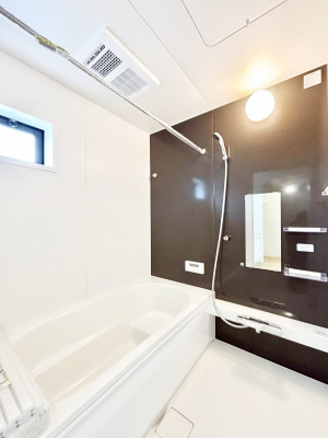 �����@����̔�������Ă���閾�邢�������̂���o�X���[��