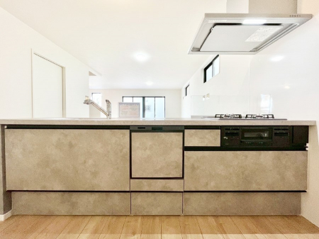 �L�b�`���@�������������I�ɁA�y�����I�V�X�e���L�b�`��