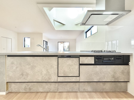 �L�b�`���@�������������I�ɁA�y�����I�V�X�e���L�b�`��  