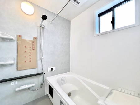 �����@����̔�������Ă���閾�邢�������̂���o�X���[��