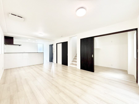 ���̑����ρ@���邢�z���������A�����̕��͋C�ɖ��������_�C�j���O�B   