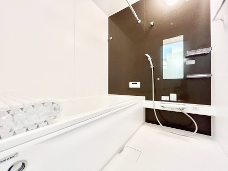 �����@����̔�������Ă���閾�邢�������̂���o�X���[��