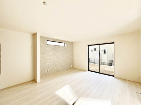 ���r���O�@�傫�ȑ����炽���Ղ�̗z���ƕ����������郊�r���O