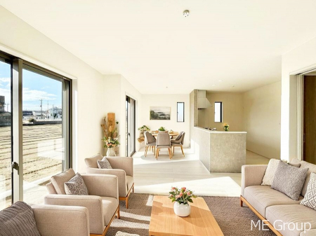 ���r���O�@�������������͋C�̂k�c�j�͉Ƒ��݂�Ȃ̉��K��ԁ��Ƌ��CG�ł�