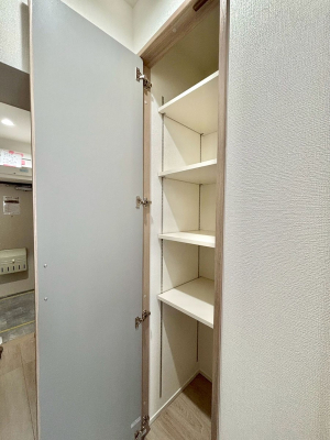 ���̑����ρ@�L�����[�B�|�������G�߂̏��������[���邱�Ƃ��ł��܂��B