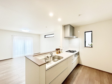 �L�b�`���@���������Ȃ��炲�Ƒ��Ƃ̉�b���y���߂�ΖʃJ�E���^�[�L�b�`��